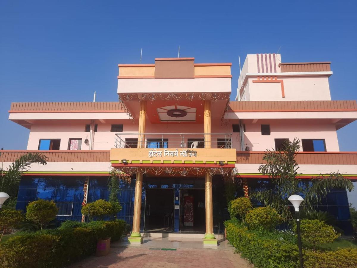 Hotel Nisarg Lodging And Restaurant Aurangābād Extérieur photo