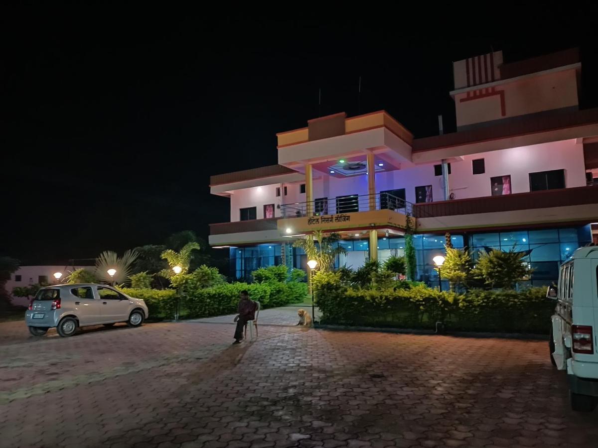 Hotel Nisarg Lodging And Restaurant Aurangābād Extérieur photo