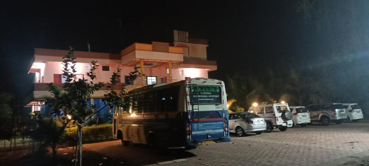 Hotel Nisarg Lodging And Restaurant Aurangābād Extérieur photo