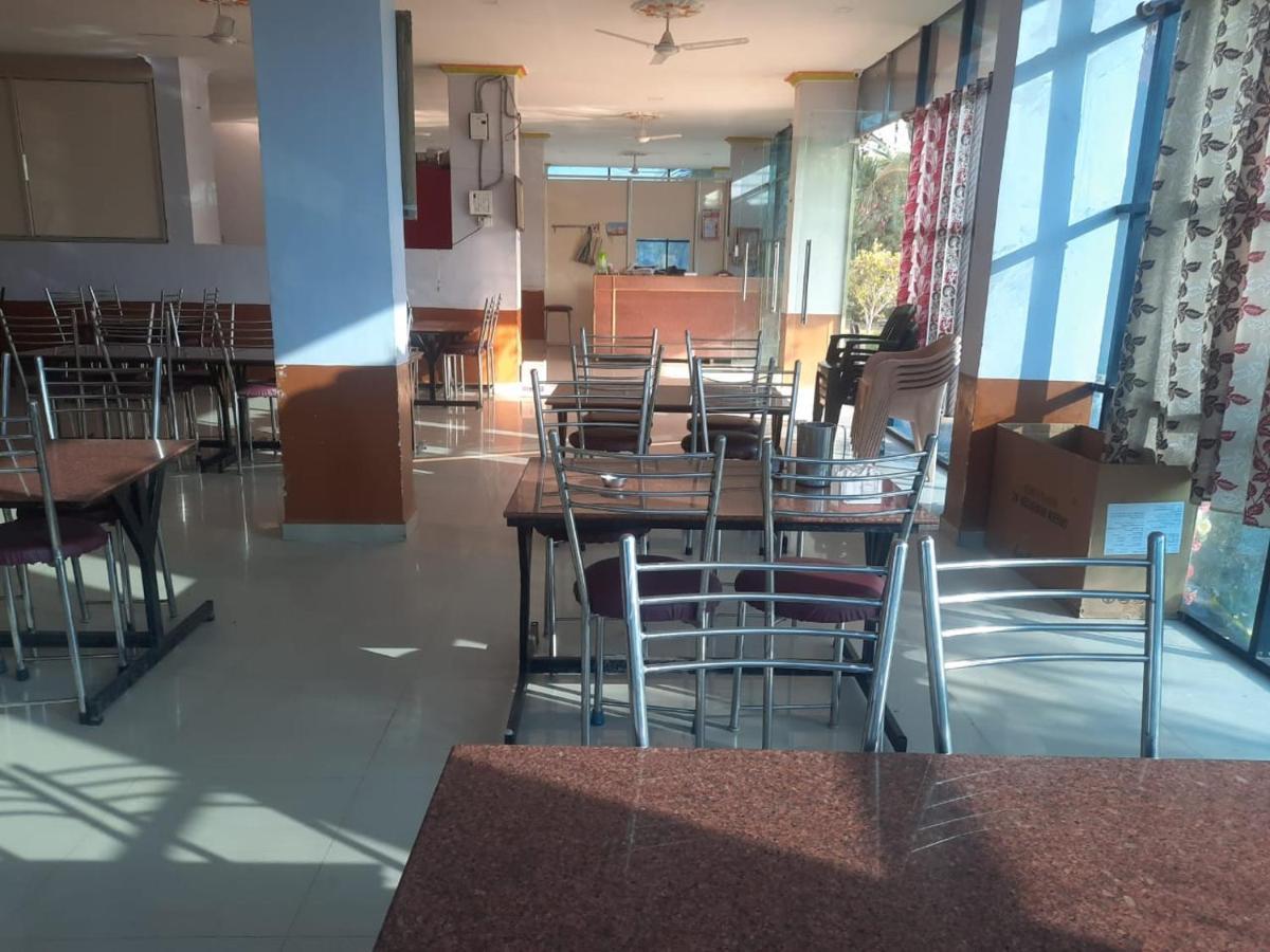 Hotel Nisarg Lodging And Restaurant Aurangābād Extérieur photo